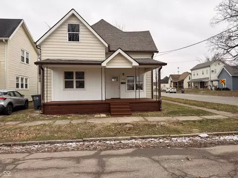 433 W 5th St, Rushville, IN 46173