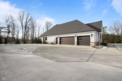 Exterior - 6049 W Foster Branch Dr, Pendleton, IN 46064 photo 5 of 12