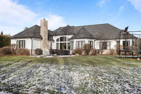 Exterior - 6049 W Foster Branch Dr, Pendleton, IN 46064 photo 7 of 12