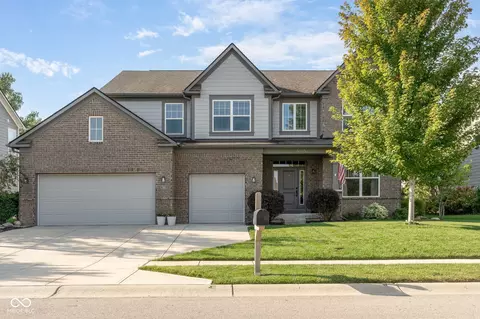 5965 Bartley Dr, Noblesville, IN 46062