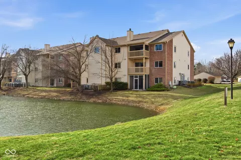 12519 Timber Creek Dr UNIT 10, Carmel, IN 46032