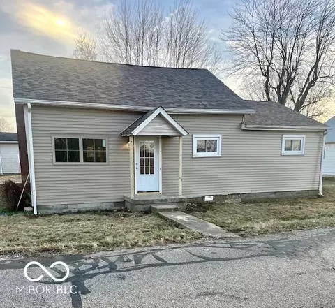 5265 E North St, Butlerville, IN 47223