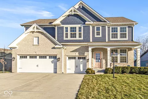 2401 Woodcreek Crossing Blvd, Avon, IN 46123