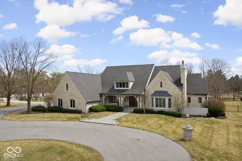 10739 Royal Dr, Carmel, IN 46032