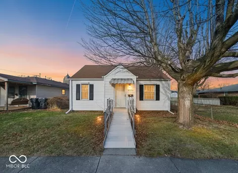 130 Elva St, Anderson, IN 46013