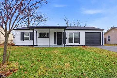 1635 Woodland Dr, Noblesville, IN 46060
