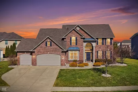 5685 Sunnyvalle Dr, Bargersville, IN 46106