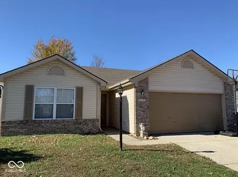 1430 Sanner Dr, Greenwood, IN 46143