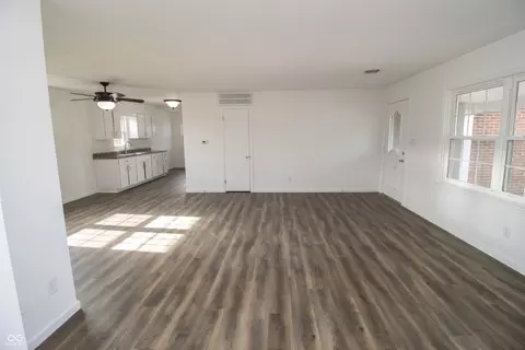 Living - 115 E Mcallister Rd, Windfall, IN 46076 photo 5 of 7