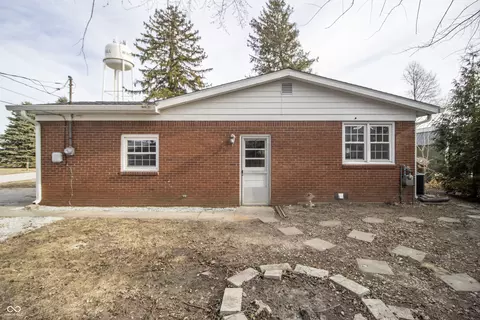 Exterior - 115 E Mcallister Rd, Windfall, IN 46076 photo 7 of 10