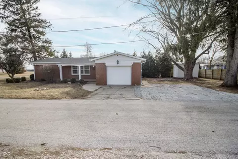 Exterior - 115 E Mcallister Rd, Windfall, IN 46076 photo 1 of 10