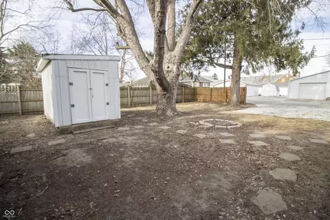 Exterior - 115 E Mcallister Rd, Windfall, IN 46076 photo 9 of 10