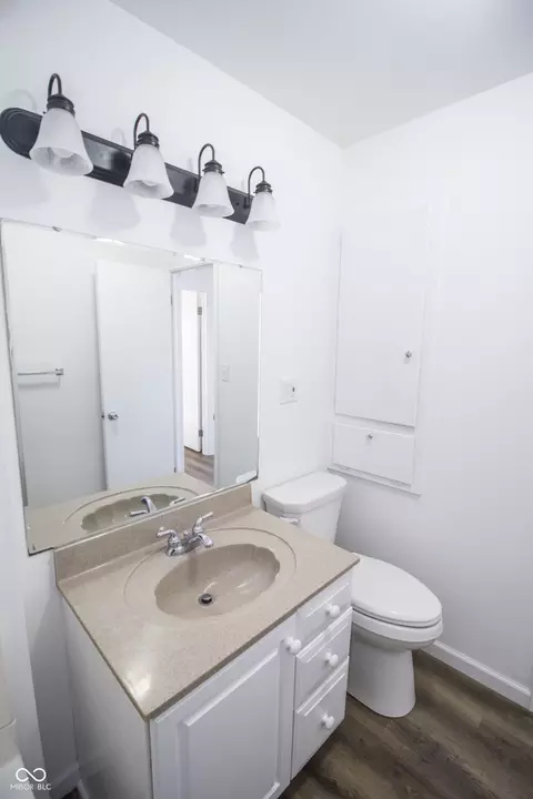 Bath - 115 E Mcallister Rd, Windfall, IN 46076 photo 2 of 2