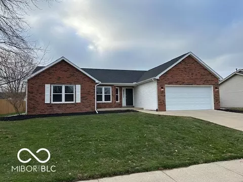 3715 Richland Dr, Columbus, IN 47203
