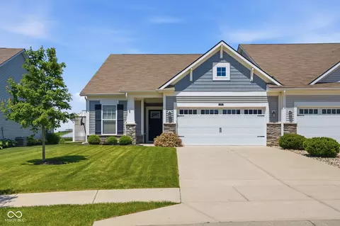 4298 Red Barn Dr, Whitestown, IN 46075