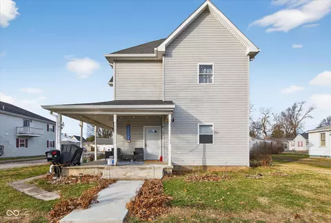 652 Gentry St, Frankfort, IN 46041