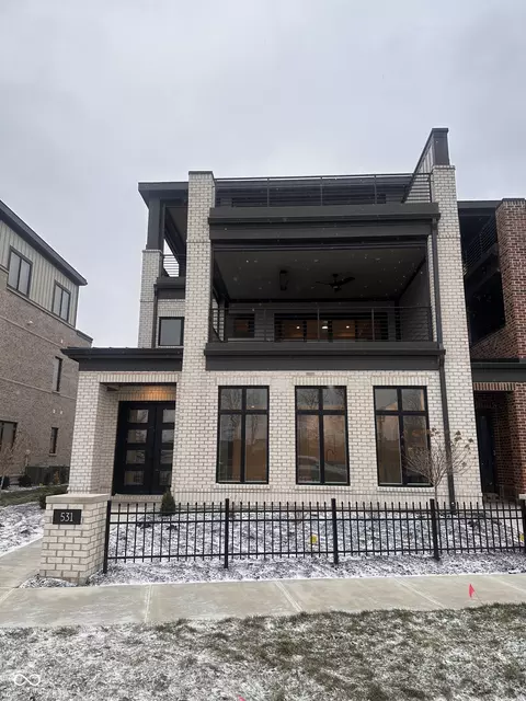 531 Village Green Dr, Carmel, IN 46032