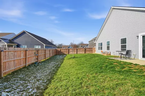 Exterior - 6935 Honeysuckle Way, Pendleton, IN 46064 photo 3 of 5