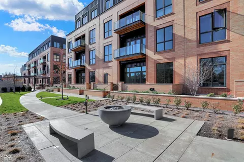 877 N East St UNIT 203, Indianapolis, IN 46202