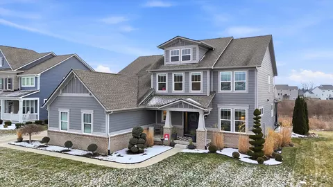 12139 Whisper Ridge Dr, Noblesville, IN 46060