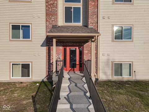 12517 Timber Creek Dr #2, Carmel, IN 46032