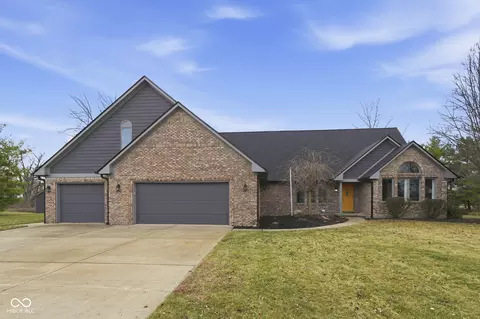 1171 Waterford Dr, Avon, IN 46123