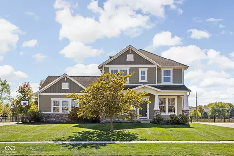 9159 Brookstone Pl, Zionsville, IN 46077