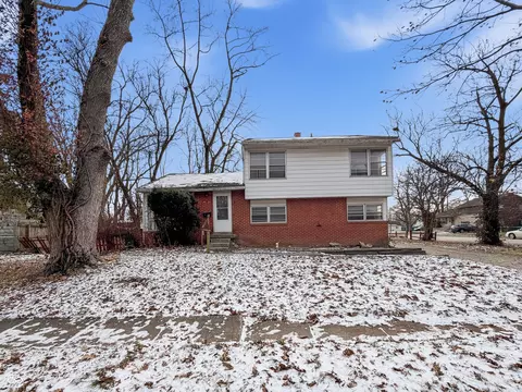 6101 E 43rd Pl, Indianapolis, IN 46226
