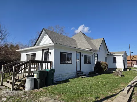 212 W Burnside Ave, Fairland, IN 46126