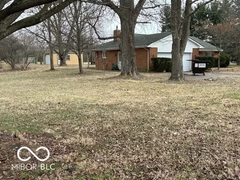 Exterior - 3407 N County Road 925 E, Hope, IN 47246 photo 3 of 9