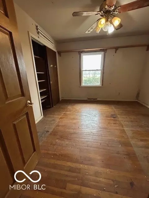 Bedroom - 3407 N County Road 925 E, Hope, IN 47246 photo 2 of 5