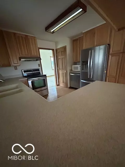 Kitchen - 3407 N County Road 925 E, Hope, IN 47246 photo 3 of 3