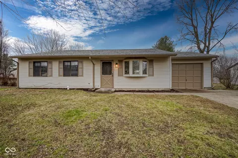8632 Zephyr Dr, Indianapolis, IN 46217