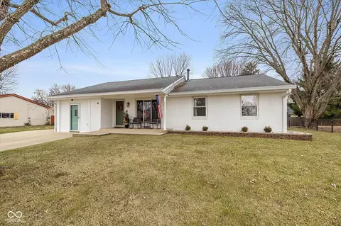 41 N Wagon Rd, Bargersville, IN 46106