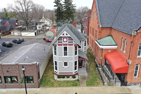227 E Jefferson St, Franklin, IN 46131