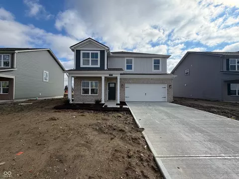 233 Holly Ln, Greenfield, IN 46140