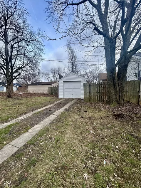 4102 E 11th St, Indianapolis, IN 46201 photo 16