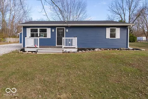 9292 S Tomahawk Trl, Markleville, IN 46056