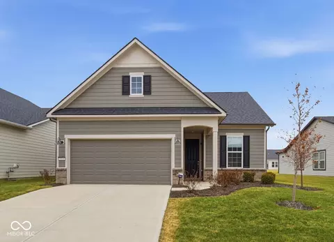 2816 Old Rosebud Ln, Westfield, IN 46074