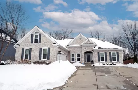 10986 Cumberland Rd, Fishers, IN 46037
