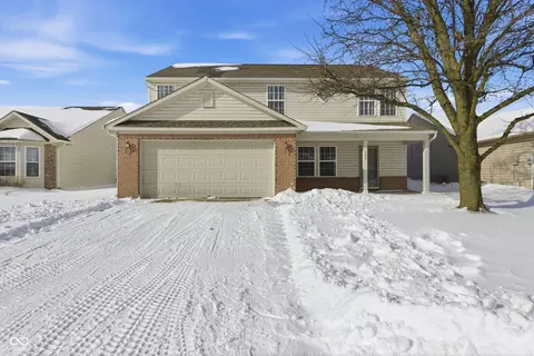 584 Springtree Ln, Avon, IN 46123
