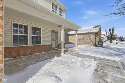 Exterior - 584 Springtree Ln, Avon, IN 46123 photo 3 of 4