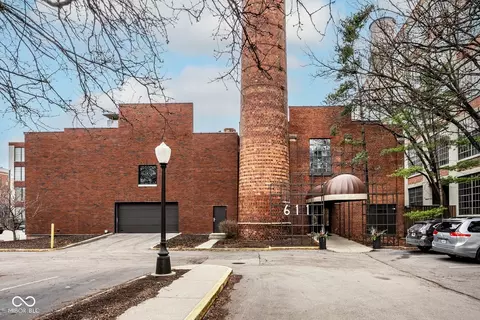 611 N Park Ave #207, Indianapolis, IN 46204