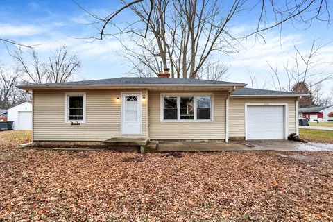 2116 Manger Ln, Anderson, IN 46011