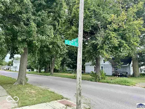 200 S 12th St, Terre Haute, IN 47807