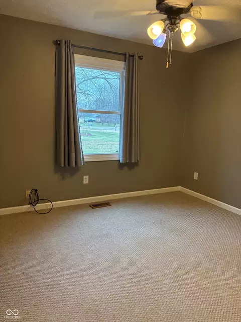 Bedroom - 5380 E Spring Dr, Columbus, IN 47201 photo 2 of 3