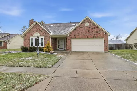 7888 Dawson Dr, Fishers, IN 46038