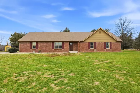 10404 N Serenity Ln, Mooresville, IN 46158
