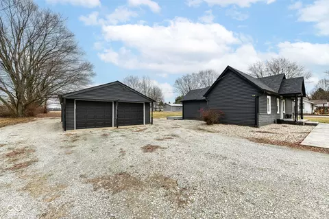 Exterior - 2116 E State Road 38, Markleville, IN 46056 photo 3 of 4
