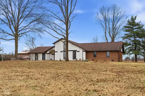 15812 Joliet Rd, Westfield, IN 46074